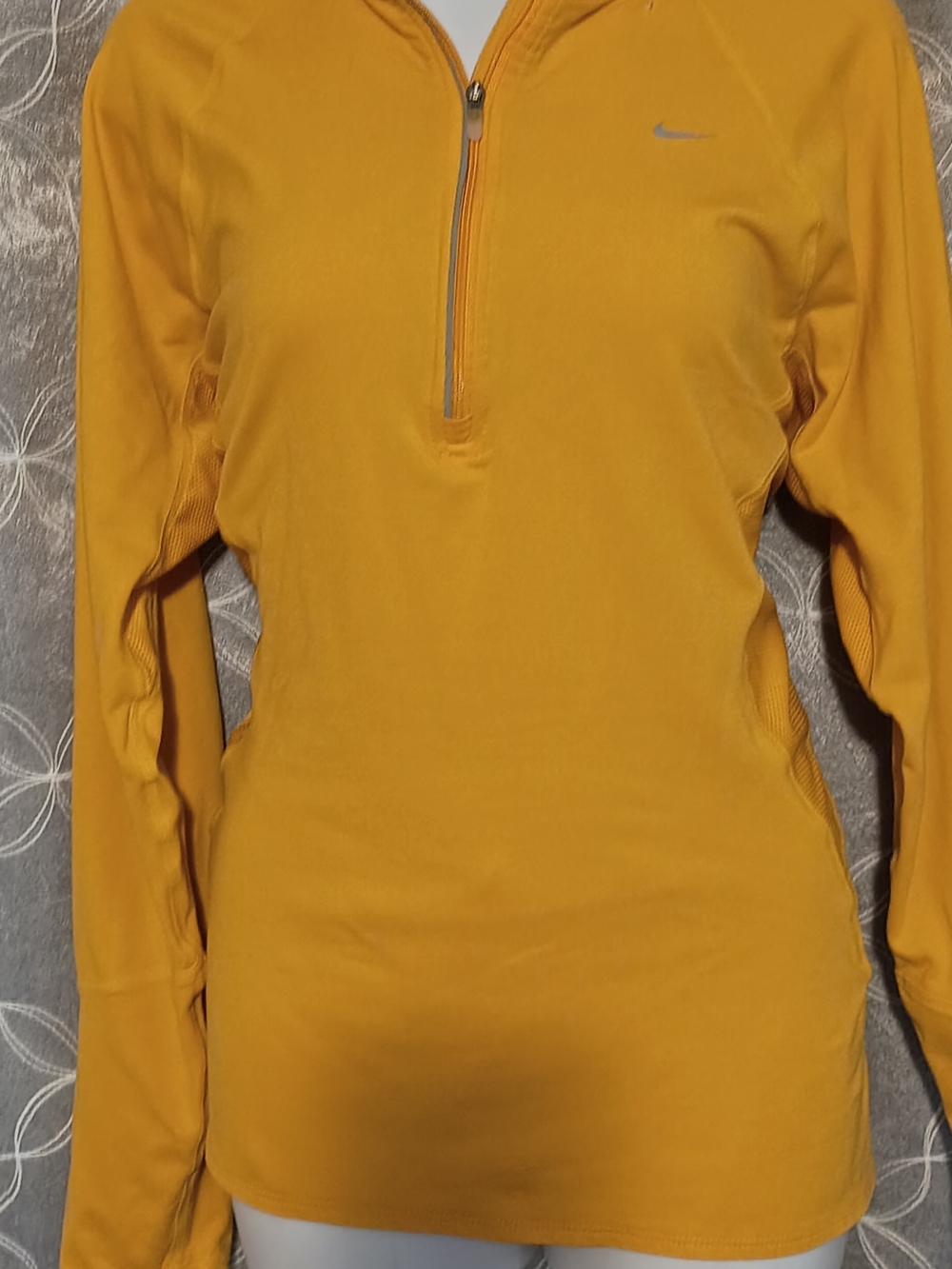 Nike Women’s Half-Zip Pullover